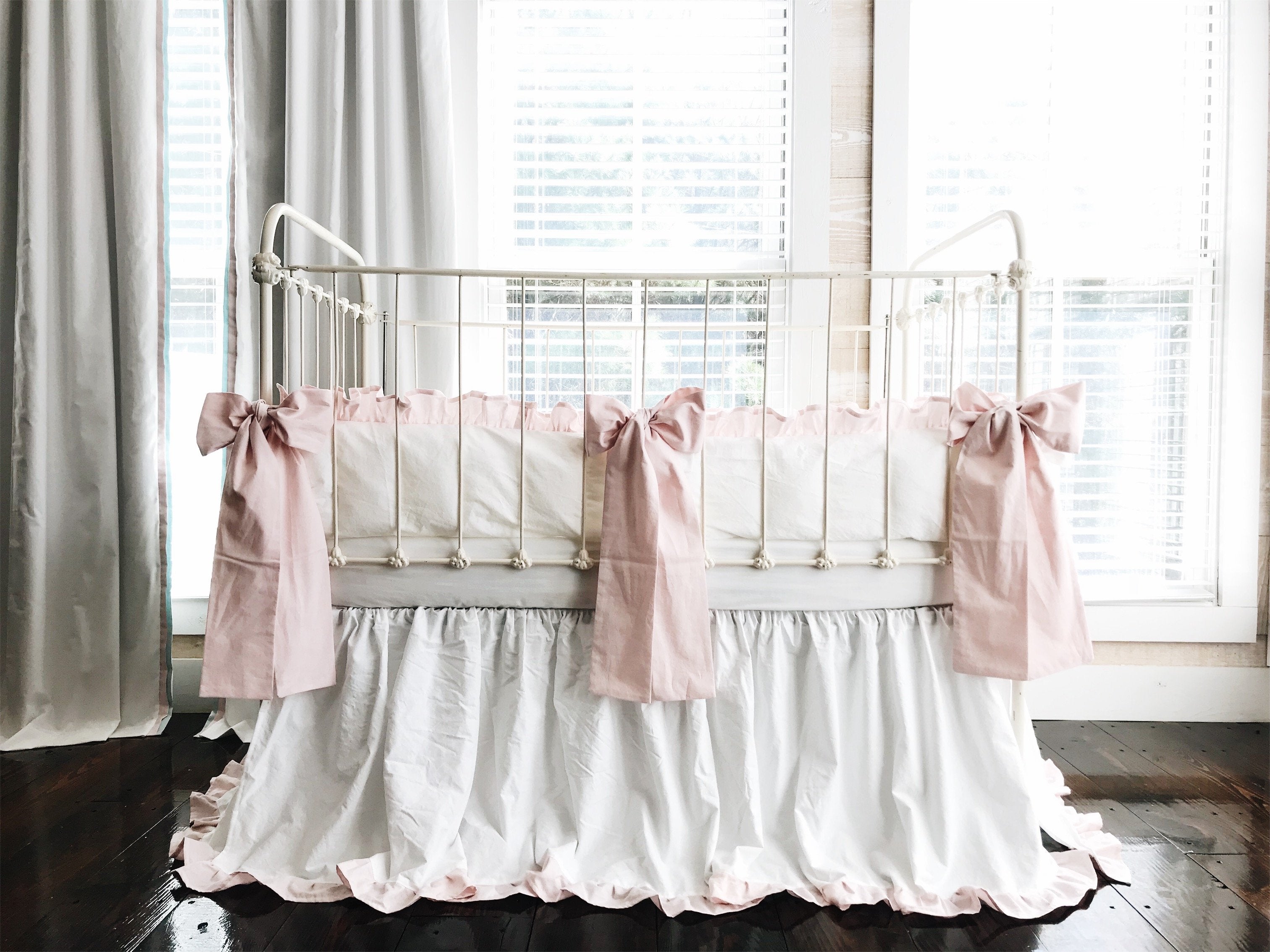 CLASSIC IRON CRIBS | NURSERY INSPIRATION 2